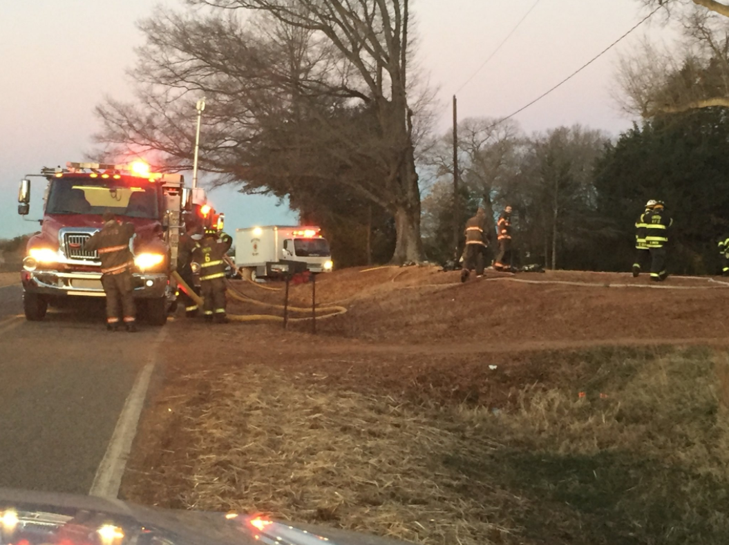 Crews battle house fire in Lincoln County